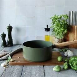 Casserole Ector Induction Aluminium Revêtu Manche En Bois 20 Cm Vert -Magasin D'Articles De Cuisine 108018 2 1 Casserole Ector induction aluminium revetu manche en bois 20 cm vert Ogo
