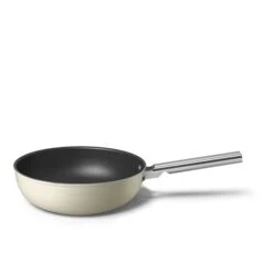 Smeg Wok Aluminium Antiadhésif 30 Cm Crème Mat -Magasin D'Articles De Cuisine 116001 3 2 Wok aluminium antiadhesif 30 cm creme mat Smeg