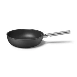 Smeg Wok Aluminium Antiadhésif 30 Cm Noir Mat -Magasin D'Articles De Cuisine 133005 1 4 Wok aluminium antiadhesif 30 cm noir mat Smeg