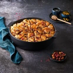 Peugeot Plat Four Rond Céramique Ardoise 34 Cm -Magasin D'Articles De Cuisine 201193 2 2 Plat four rond ceramique ardoise 34 cm Peugeot