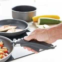 Set 2 Poêles Et 2 Casseroles Anti-adhésives Délice Et Manche Amovible -Magasin D'Articles De Cuisine 20215 2 3 Set 2 poeles et 2 casseroles anti adhesives Delice et manche amovible Mathon