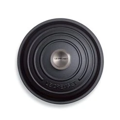 Le Creuset Cocotte Fonte Rond 26 Cm Noir -Magasin D'Articles De Cuisine 213183 1 2 Cocotte fonte rond 26 cm noir Le Creuset