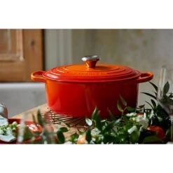 Le Creuset Cocotte Fonte Ovale Volcanique 29 Cm -Magasin D'Articles De Cuisine 213202 3 3 Cocotte fonte ovale volcanique 29 cm Le Creuset