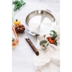 Poêle Casteline 28 Cm -Magasin D'Articles De Cuisine 27171 1 2 Poele Casteline 28 cm Cristel