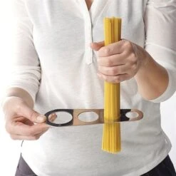 Lot Machine à Pâtes + Doseur à Spaghettis En Inox 8 Lot Machine à Pâtes + Doseur à Spaghettis En Inox -Magasin D'Articles De Cuisine 28918 2 1 Lot machine a pates doseur a spaghettis en inox Mathon