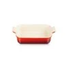 Le Creuset Plat Rectangulaire Céramique 26 Cm Cerise 2 Le Creuset Plat Rectangulaire Céramique 26 Cm Cerise -Magasin D'Articles De Cuisine 301015 0 3 Plat rectangulaire ceramique 26 cm Cerise Le Creuset