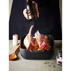 Peugeot Set De 3 Plats à Four Rectangulaires Ardoise Céramique, 25, 32 Et 40cm -Magasin D'Articles De Cuisine 309021 1 2 Set de 3 plats a four rectangulaires ardoise ceramique 25 32 et 40cm Peugeot