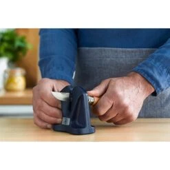 Opinel Aiguiseur Manuel -Magasin D'Articles De Cuisine 400013 3 2 Aiguiseur manuel Opinel