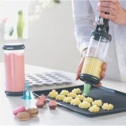 De Buyer Récipient 2 Bouchons Pour Piston Le Tube -Magasin D'Articles De Cuisine 56062 1 3 Recipient 2 bouchons pour piston Le Tube De Buyer