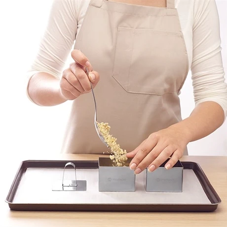 Lot De 4 Emportes Pièces Carrés En Inox Avec Poussoir 5 Lot De 4 Emportes Pièces Carrés En Inox Avec Poussoir – Image 3