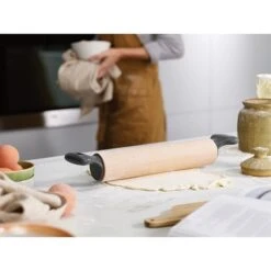 Joseph Joseph Rouleau à Pâtisserie Ergonomique 30 Cm -Magasin D'Articles De Cuisine 581004 3 1 Rouleau a patisserie ergonomique 30 cm Joseph Joseph