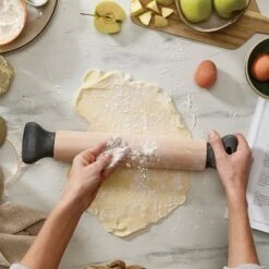 Joseph Joseph Rouleau à Pâtisserie Ergonomique 30 Cm -Magasin D'Articles De Cuisine 581004 4 1 Rouleau a patisserie ergonomique 30 cm Joseph Joseph