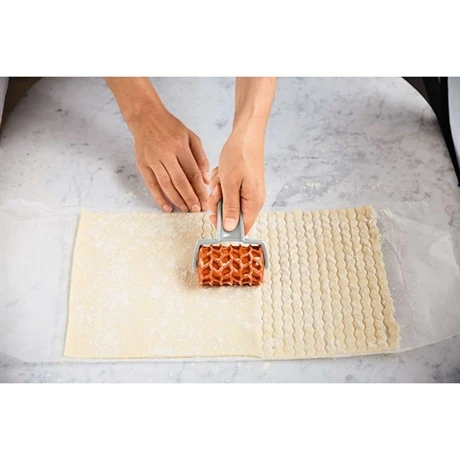 Roulette Découpe Pâte Pour Gressins 4 Roulette Découpe Pâte Pour Gressins – Image 2