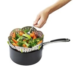 Joseph Joseph Panier Vapeur Pliable Anti-rayure -Magasin D'Articles De Cuisine 670099 2 1 Panier vapeur pliable anti rayure Joseph Joseph
