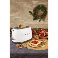 Smeg Toaster 2 Tranches 950 W TSF01WHEU Blanc -Magasin D'Articles De Cuisine 700059 2 1 Toaster 2 tranches 950 W TSF01WHEU blanc Smeg