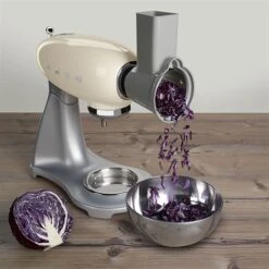 Smeg Tranchoir Et Râpe à Cylindres SMSG01 Pour Robot Sur Socle -Magasin D'Articles De Cuisine 720058 4 1 Tranchoir et rape a cylindres SMSG01 pour robot sur socle Smeg