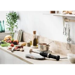 Mixeur Plongeant 5 Vitesses 180 W Noir Onyx Kitchenaid 5KHBV83EOB -Magasin D'Articles De Cuisine 760142 1 2 Mixeur plongeant 5 vitesses 180 W noir onyx Kitchenaid 5KHBV83EOB Kitchenaid