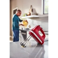 KitchenAid Batteur à Main électrique 6 Vitesses 60 W Rouge Empire 5KHM6118EER -Magasin D'Articles De Cuisine 760354 2 1 Batteur a main electrique 6 vitesses 60 W rouge empire 5KHM6118EER Kitchenaid