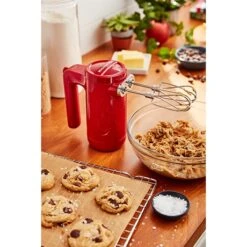 KitchenAid Batteur à Main électrique Sans Fil 7 Vitesses Rouge Empire 5KHMB732EER 10 KitchenAid Batteur à Main électrique Sans Fil 7 Vitesses Rouge Empire 5KHMB732EER -Magasin D'Articles De Cuisine 760356 3 2 Batteur a main electrique sans fil 7 vitesses rouge empire 5KHMB732EER Kitchenaid