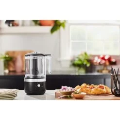 KitchenAid Hachoir électrique Sans Fil 2 Vitesses 1,18 L Noir Réglisse 5KFCB519EBM 10 KitchenAid Hachoir électrique Sans Fil 2 Vitesses 1,18 L Noir Réglisse 5KFCB519EBM -Magasin D'Articles De Cuisine 761097 3 1 Hachoir electrique sans fil 2 vitesses 1 18 L noir reglisse 5KFCB519EBM Kitchenaid