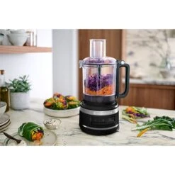 KitchenAid Robot Multifonctions 2,1 L 250 W Noir Onyx 5KFP0921EOB -Magasin D'Articles De Cuisine 761102 2 1 Robot multifonctions 2 1 L 250 W noir onyx 5KFP0921EOB Kitchenaid